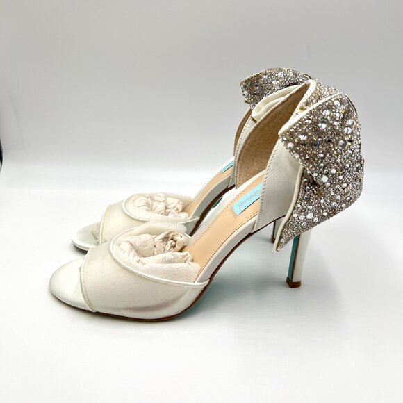 Betsey Johnson Womens Size 8 Blaze White Ivory Jeweled Bow Heels Pumps Shoes - Picture 5 of 15